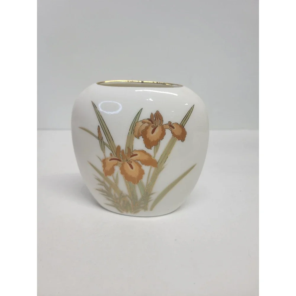 Fine China Japan Vintage Iris Bud Vase White Porcelain Gold Rim Ovoid Floral‎